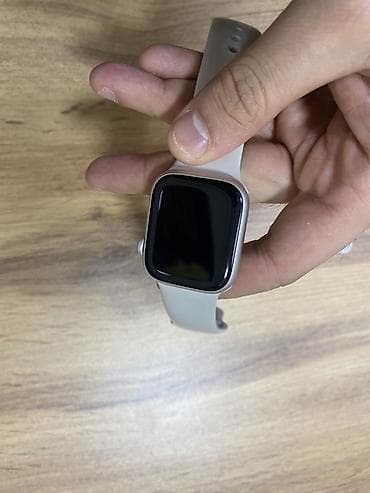 smart whatch: İşlənmiş, Smart saat, Apple, Suya davamlı, rəng - Gümüşü — 1