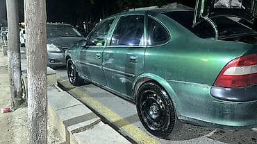 Opel Vectra: 1.6 л | 1996 г. 11111 км Седан — 3