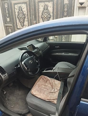 plus toyota: Toyota Prius: 1.5 l | 2008 il Sedan — 4