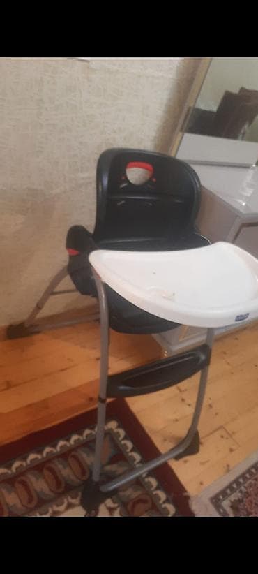 deri plas: Uşaq yemək stulu - Brend: Chicco - Rəng: qara oturacaq və arxalıq, ağ — 1