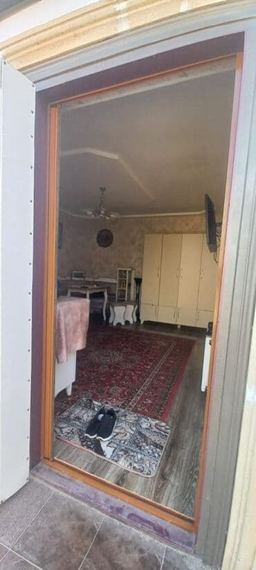 1 otaq ev: 1 otaqlı, 25 kv. m, Kredit yoxdur, Orta təmir — 4
