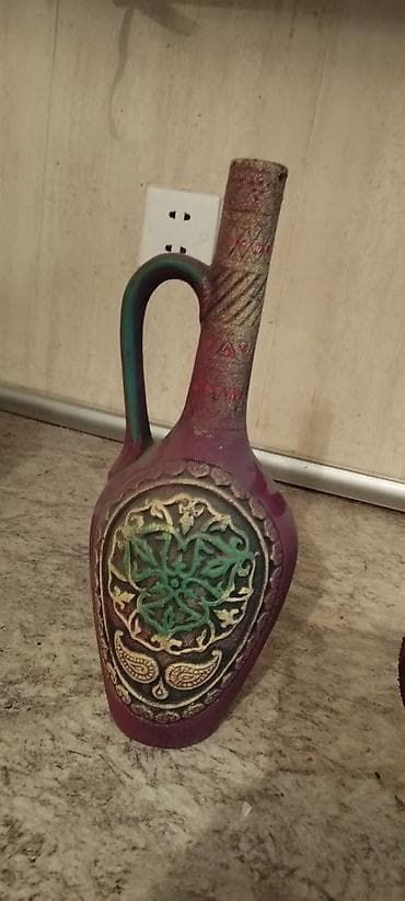 antik qab: Bir vaza, Keramika — 1