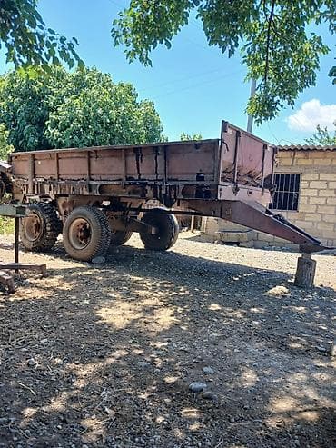tecili satilan avtomobiller: Kənd təsərrüfatı üçün qoşqu — üzərinə yığıcı/dağıtıcı mexanizmli gübrə — 10