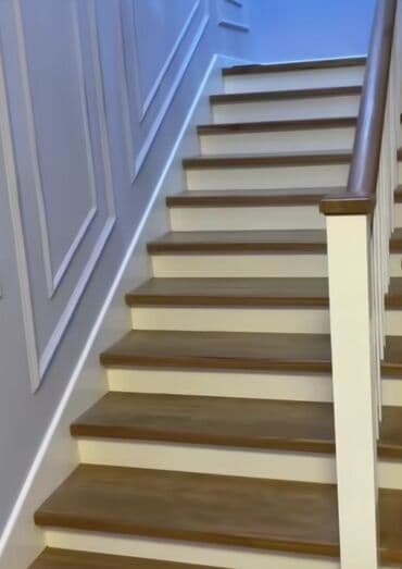 taxta pilləkən: Taxta pilləkan sifatişi — 7