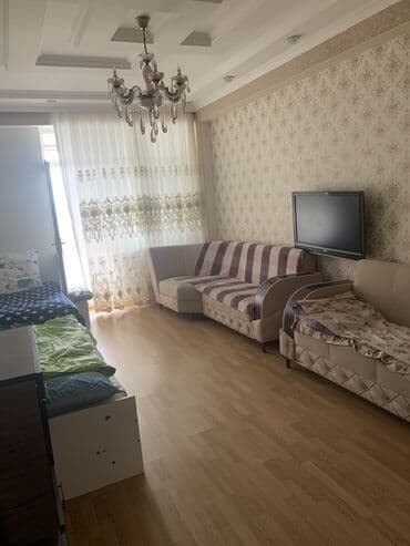 Гаражи: Mənzilin təsviri - Geniş, işıqlı zal: dekorativ tavan işıqlandırması — 6