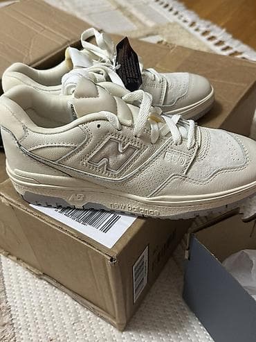 Botinkalar: New Balance 550 – krem/bej rəngli uniseks krossovkalar ÖLÇÜ: 38,5 - — 3