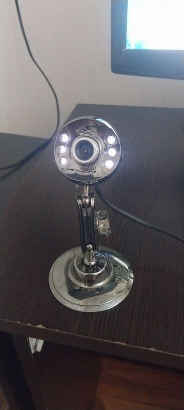 dvd disklər: Masaüstü kompüter dəsti Tərkib: - Sistem bloku: ön paneldə — 3