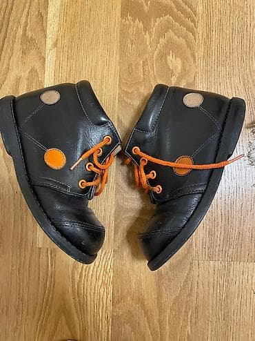 детские кожаные туфли: Erkmed magazasindan alinib temiz deridir ve ortobedikdir yaw 4-5 — 1