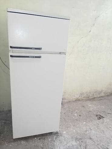 2 qapılı Minsk Soyuducu Satılır, rəng - Ağ