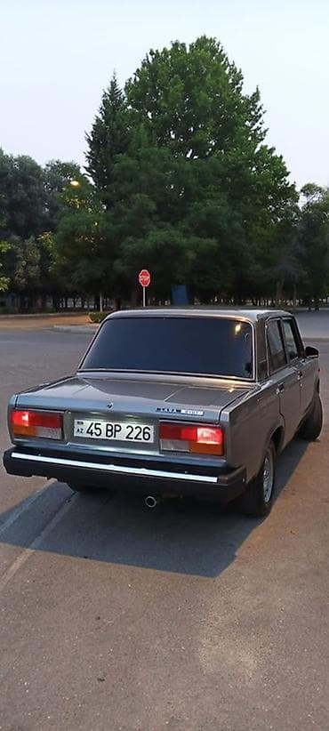 VAZ 2107 sedan 2006 cı il buraxılış — 5 pilləli sürət qutusu mator 03