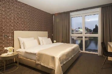 otaq icarə: Global Hotel Badamdar Badamdar filialımız 3 saat - 20 azn 6 saat - — 1