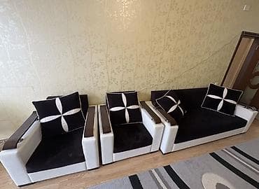 Di̇van-kravat, Divan, Açılan