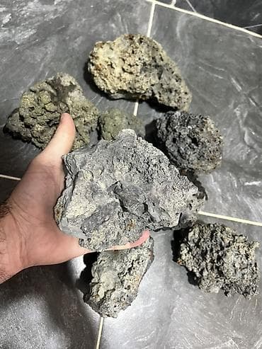 akvamarin daşı qiymeti: Akvaryum üçün təbii lava daşları dəsti hamısı bir yerde 30 manat — 2