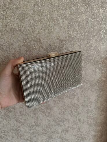 narkotik etir kisi ucun: Çanta dəsti, Prada — 28