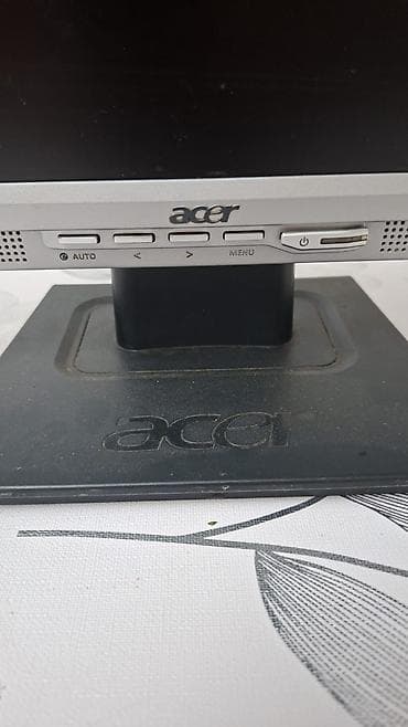 Планшеты: Acer LCD monitor tam işləkdi problemi yoxdur - Təxmini diaqonal — 6