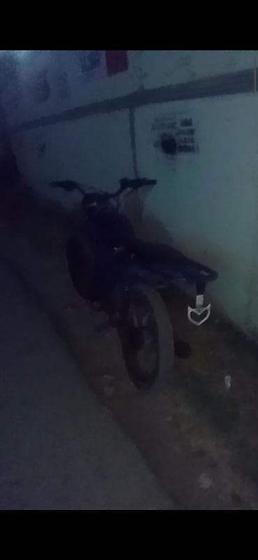 disk mercedes: Çərçivəsi və kuzovu xüsusi mavi rəngdə boyanmış yüngül motosiklet — 4