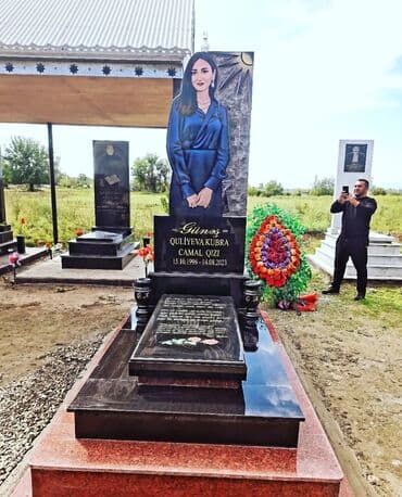 məzar daşlarının qiyməti: Bu qəbirdaşı qırmızı və qara qranitdən hazırlanmışdır. Qəbirdaşının — 3