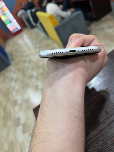 Mobil telefon və aksesuarlar: IPhone 11, Ağ, Simsiz şarj — 8