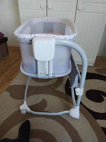 beşiylər: Oğlan və qız üçün, İşlənmiş, Dördbucaq, Beşik, Dəstsiz, Matras ilə, Yellənmə mexanizmsiz — 2