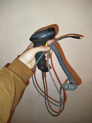 Şnurla qoşulan barkod skaneri - Tip: Əl tipli, tetikli barkod oxuyucu