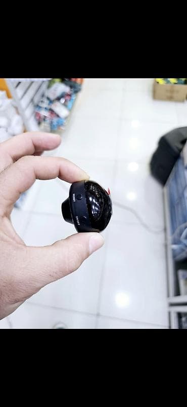 Mini 360° Wi‑Fi IP Kamera - Kompakt, kürə formalı dizayn; — 2