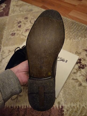 ayaqqabı kişi ücün: Klassik kişi ayaqqabısı – qara rəng, bağcıqlı model - Üst hissə — 2