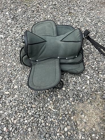 Yüngül yürüş eyerı – universal model - Material: davamlı parça üst