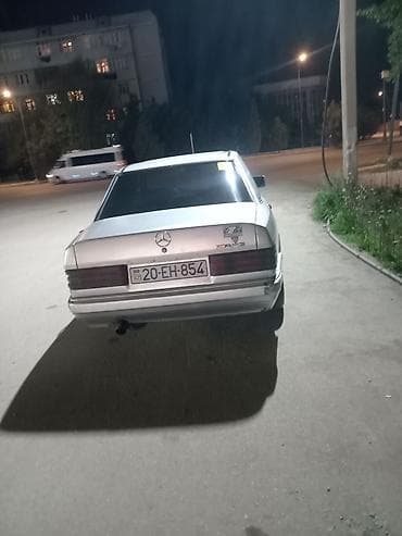 10000 mercedes: Mercedes-Benz 190: 2 l | 1990 il Sedan — 2