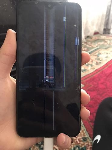 redmi telefonu: Redmi 8A, 32 GB, rəng - Qara, Qırıq — 2