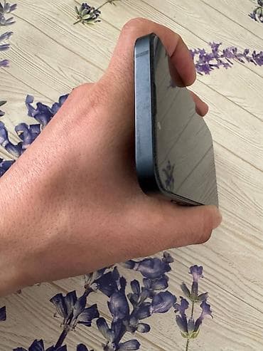 2 el iphone 13: IPhone 13, 128 GB, Midnight, Barmaq izi, Simsiz şarj, Face ID — 6