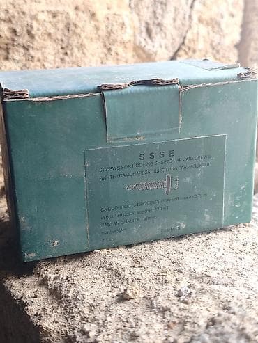 Bərkidici məhsullar: Məhsul: Dam örtükləri üçün özünüvuran vintlər (farmervint)şruplar 10 — 2