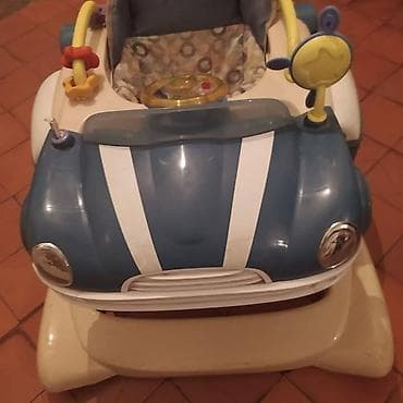 Klassik gəzinti arabası