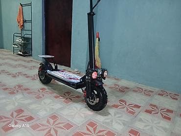 elektirikli mapet: Güclü elektrik skuter - Geniş, parlaq LED displey: sürət (km/s) — 6