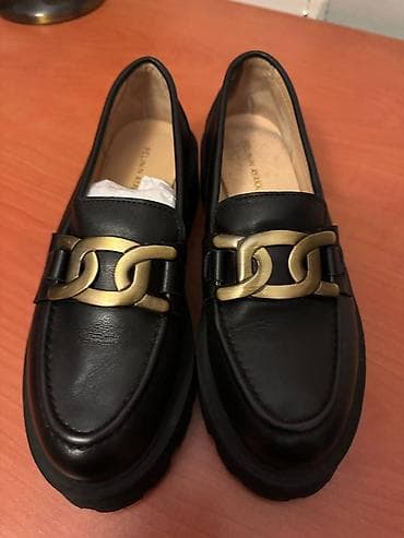 Qadın üçün loafer ayaqqabısı - Rəng: qara - Material: yumşaq dəri — 1