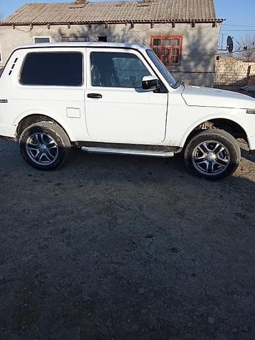 scooter satisi: Disk təkər satılır. yaxşı vəziyyətdədir. ünvan nefçala ödənişli — 1