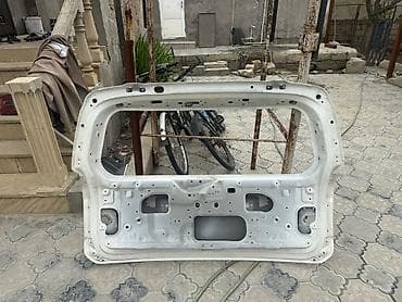 nisan not: Nissan Patrol Y62 arxa baqaj qapağı (tailgate) – orijinal - Model — 2