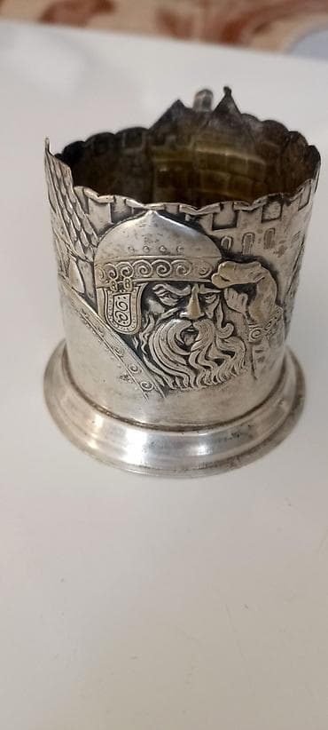 sufreler instagram: Sovet dövrü,1940-cı illər.Gümüşlənmiş metaldan hazırlanmış qədəh üçün — 1