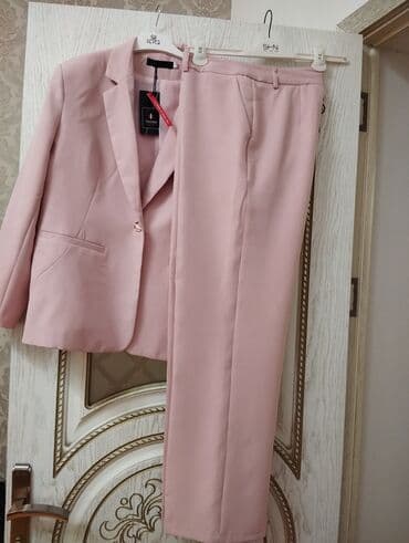 cins salvar: Cins şalvar 34 razmer Alınıb 149 azn — 2