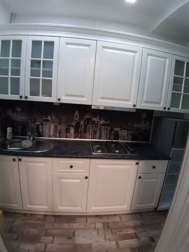 аренда квартир в баку без посредников: Nizami metrosunun yaxınlığında Ag çiçəyimə yaxın 3 mertebeli binanın — 4