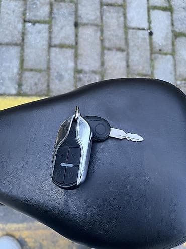 Elektrik nəqliyyatı: Salam sukter yaxşı vəzyətdədi 1500w 15Aperdir çəki götürməyi 150 — 6