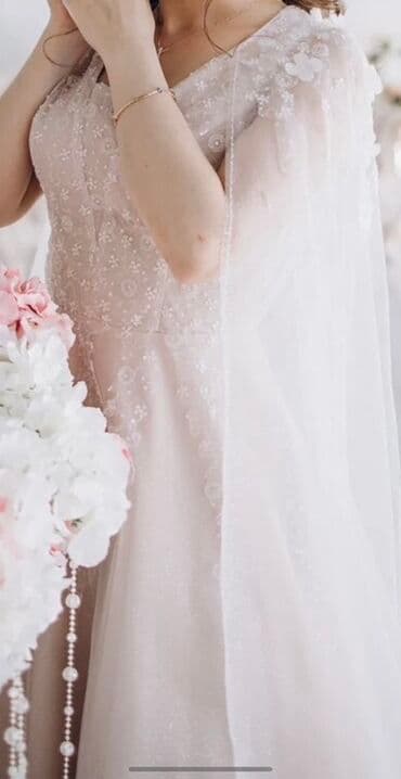 вечернее платье шифоновый: Zərif və eleqant görünüşə sahib, yüngül parçadan tikilmiş gəlinlik — 2