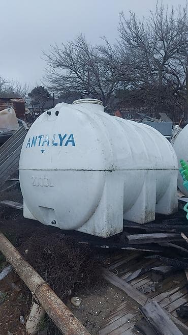 demir su çənləri: Bak, Plastik, 2000 l l, İşlənmiş, Ünvandan götürmə — 2