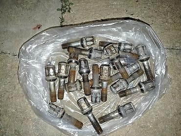 M14x1.5 təkər boltu dəsti. Cəmi 20 ədəddir. Mersedec Benz - Növ