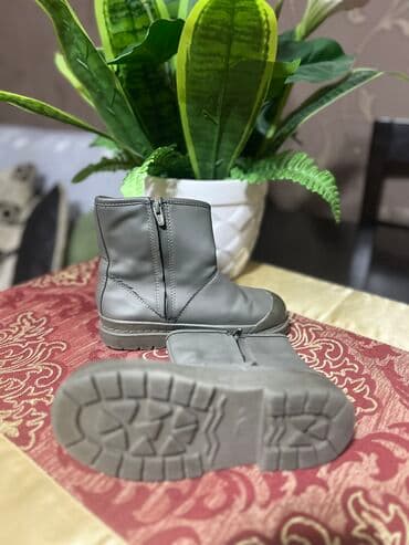 uwaq ucun tortlar: Botinka, Qız üçün, 26 — 3