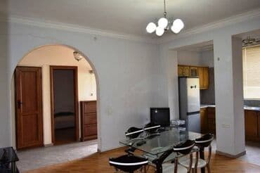 9 ci mikrorayon satilan evler: Bakı, 3 otaqlı, Köhnə tikili, m. 28 may, 90 kv. m — 4