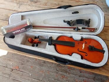 купить пианино бу: Portativ qara çamadan ilə birlikdə klassik dizaynlı, qəhvəyi rəngli — 1