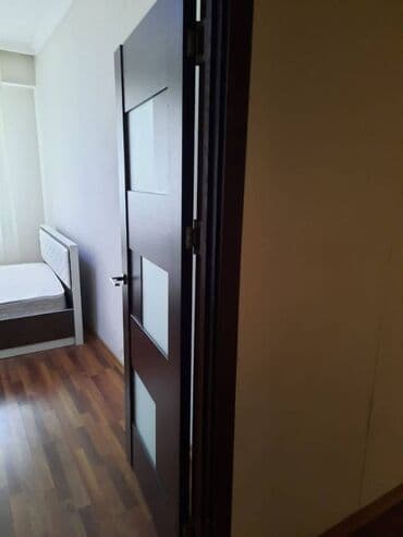 снять квартиру в баку долгосрочно: Kirayə verilir. Ev kristal 1-in girişində yerləşir .Bütün əşyaları — 26