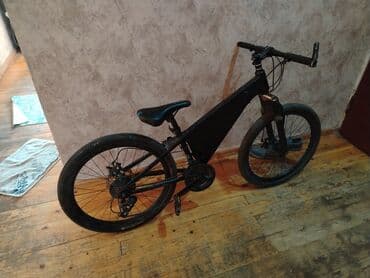 Velosipedi – dağ tipli, qara rəng Xüsusiyyətlər: - Elektrik ötürücü