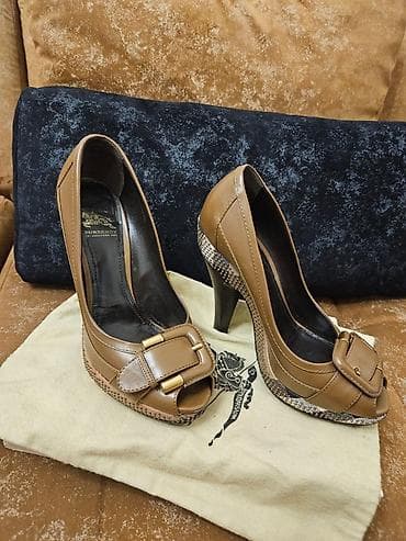 cilbab modelleri: Burberry qadın pəncəli hündürdaban ayaqqabı - Model: Açıq burunlu — 2