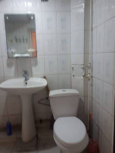 kurdexanida evler: Nizami rayon Icra Hakimiyyətinin arxasinda 5 mərtəbəli binanın 1ci — 2